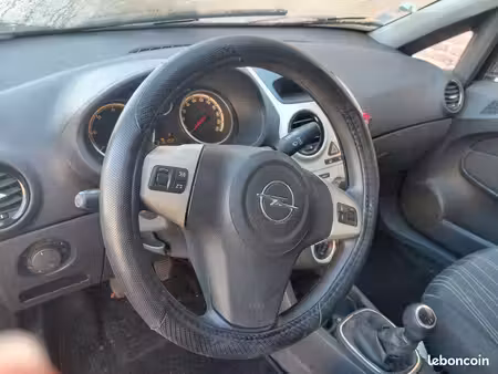 Opel Corsa 1.3 CDTI 75