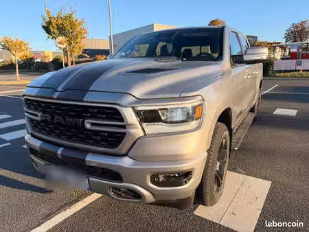 Dodge RAM 1500 V8 5.7