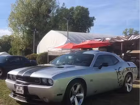 Dodge Challenger SRT8