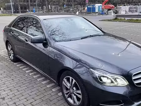 Mercedes-Benz Classe E E 200 2.1 136 Avantgarde