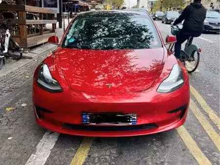 Tesla Model 3 275