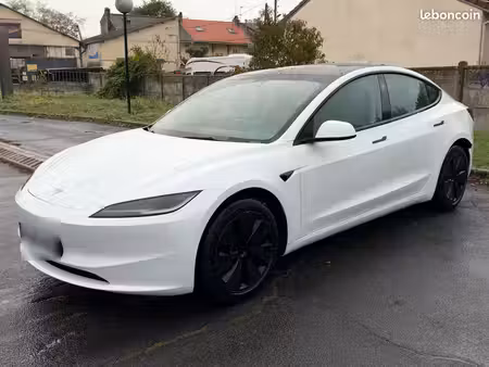 Tesla Model 3 275