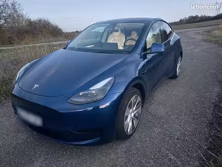Tesla Model Y Grande Autonomie 275