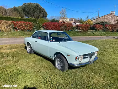 Alfa Romeo Giulia 1750