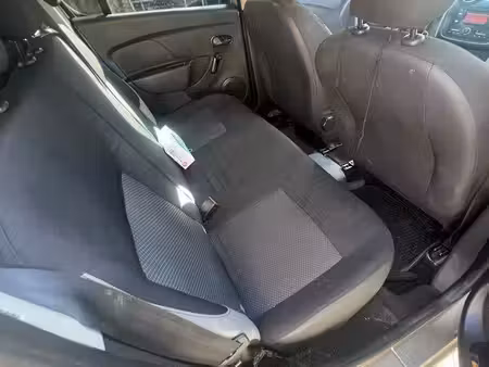 Dacia Sandero 1.2 75