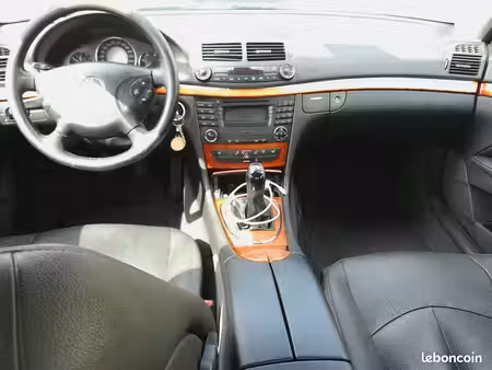 Mercedes-Benz Classe E E 220 2.1 CDI 150