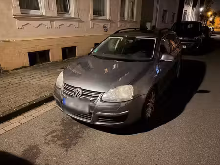 Volkswagen Golf 2.0 TDI 140