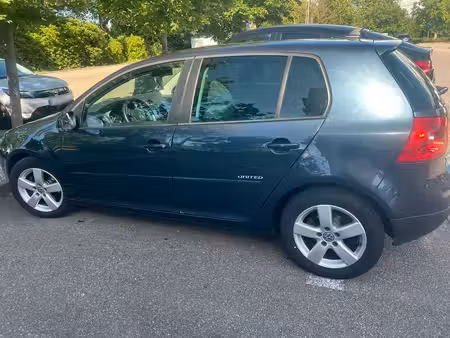 Volkswagen Golf 2.0 TDI 140