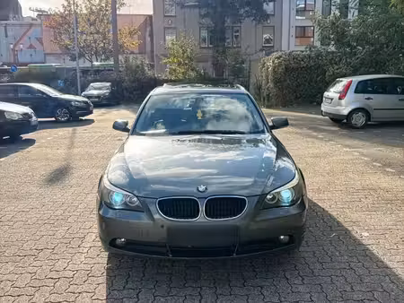 BMW Série 5 520i 2.2 170