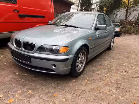 BMW Série 3 320i 2.2 170