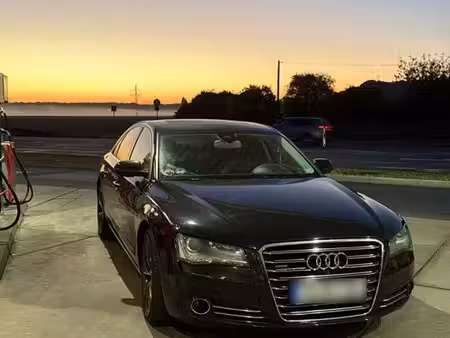 Audi A8 V6 3.0 TDI 250 quattro