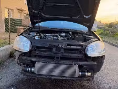 Volkswagen Golf R32 1.9 TDI 105