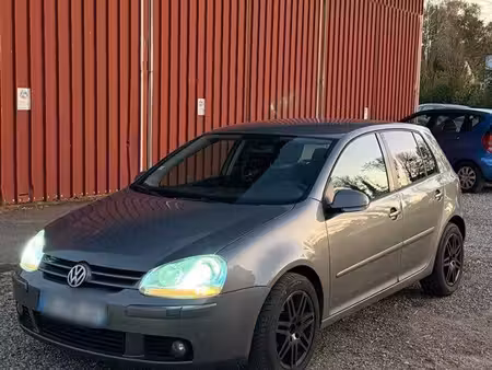 Volkswagen Golf 1.9 TDI 105