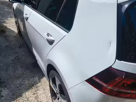 Volkswagen Golf GTI 2.0 TSI 230 Performance