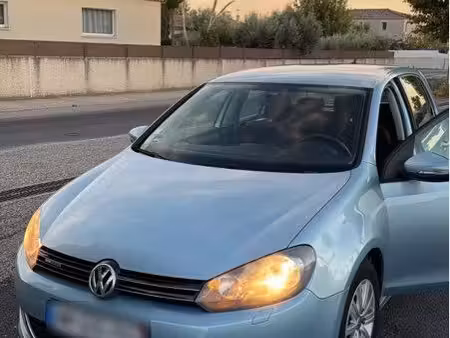 Volkswagen Golf 1.6 TDI 105