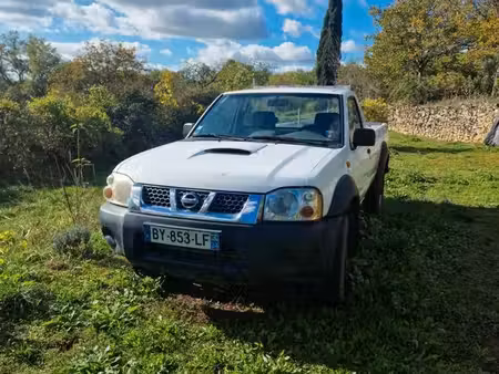 Nissan Navara 2.5 dCi 144