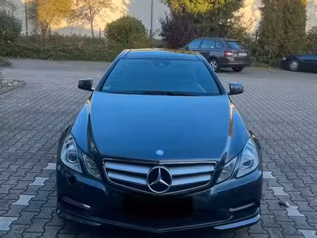 Mercedes-Benz Classe E E 220