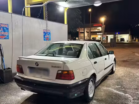 BMW Série 3 325i 2.5 192