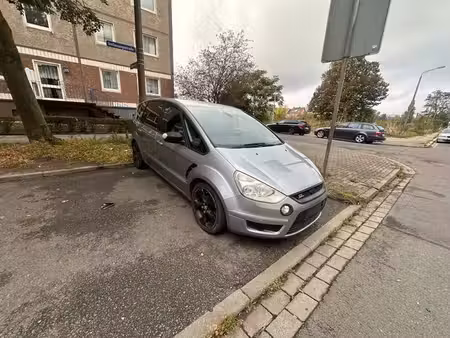 Ford C-max SE
