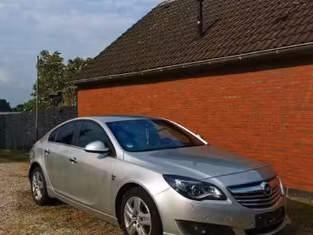 Opel Insignia 2.0 CDTI 140 OPC Line
