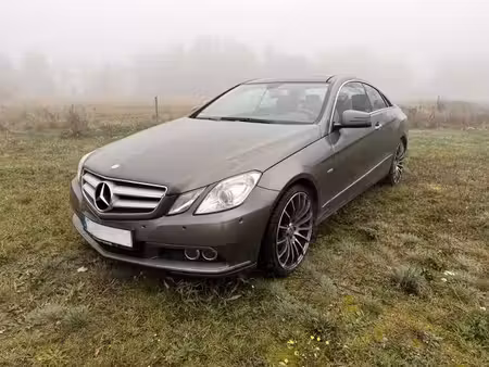 Mercedes-Benz Classe E E 220