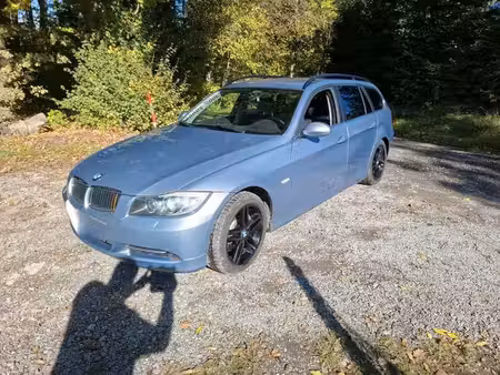 BMW Série 3 330i 3.0 258
