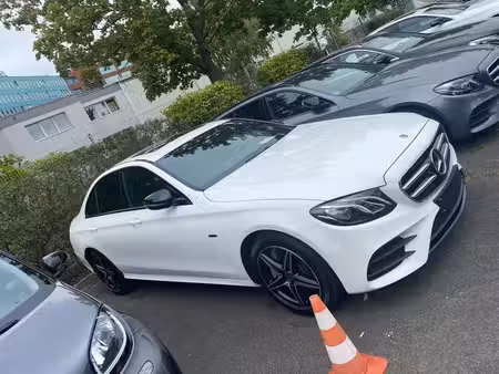 Mercedes-Benz Classe E E 300 2.0 211 AMG Line