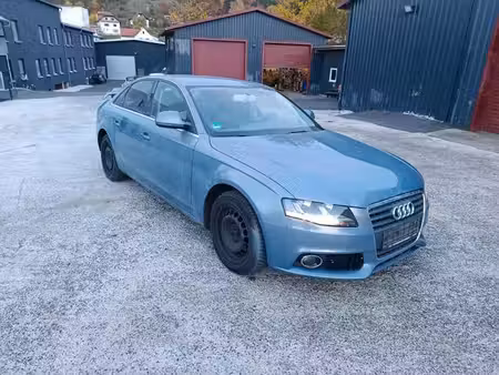 Audi A4 1.8 TFSI 120 Attraction