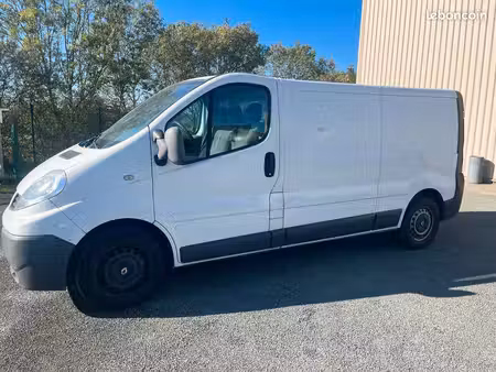 Renault Trafic 2.0 dCi 90