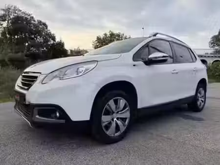 Peugeot 2008 1.2 VTi 82 Style
