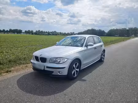 BMW Série 1 116i 1.6 115