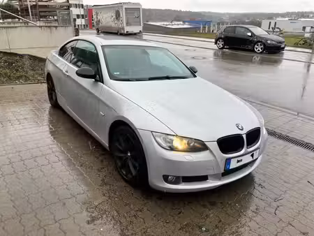 BMW Série 3 325i 218