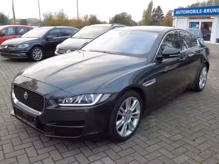 Jaguar XE P380 2.0 180 Portfolio
