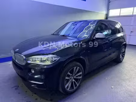 BMW X5 M50d 3.0 381