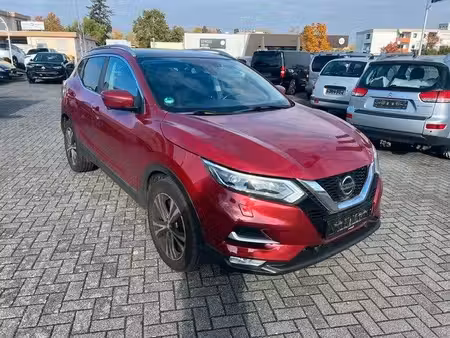 Nissan Qashqai 1.6 DIG-T 163 N Connecta